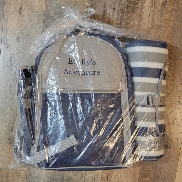 Backpack NWT - Picture 2 of 16